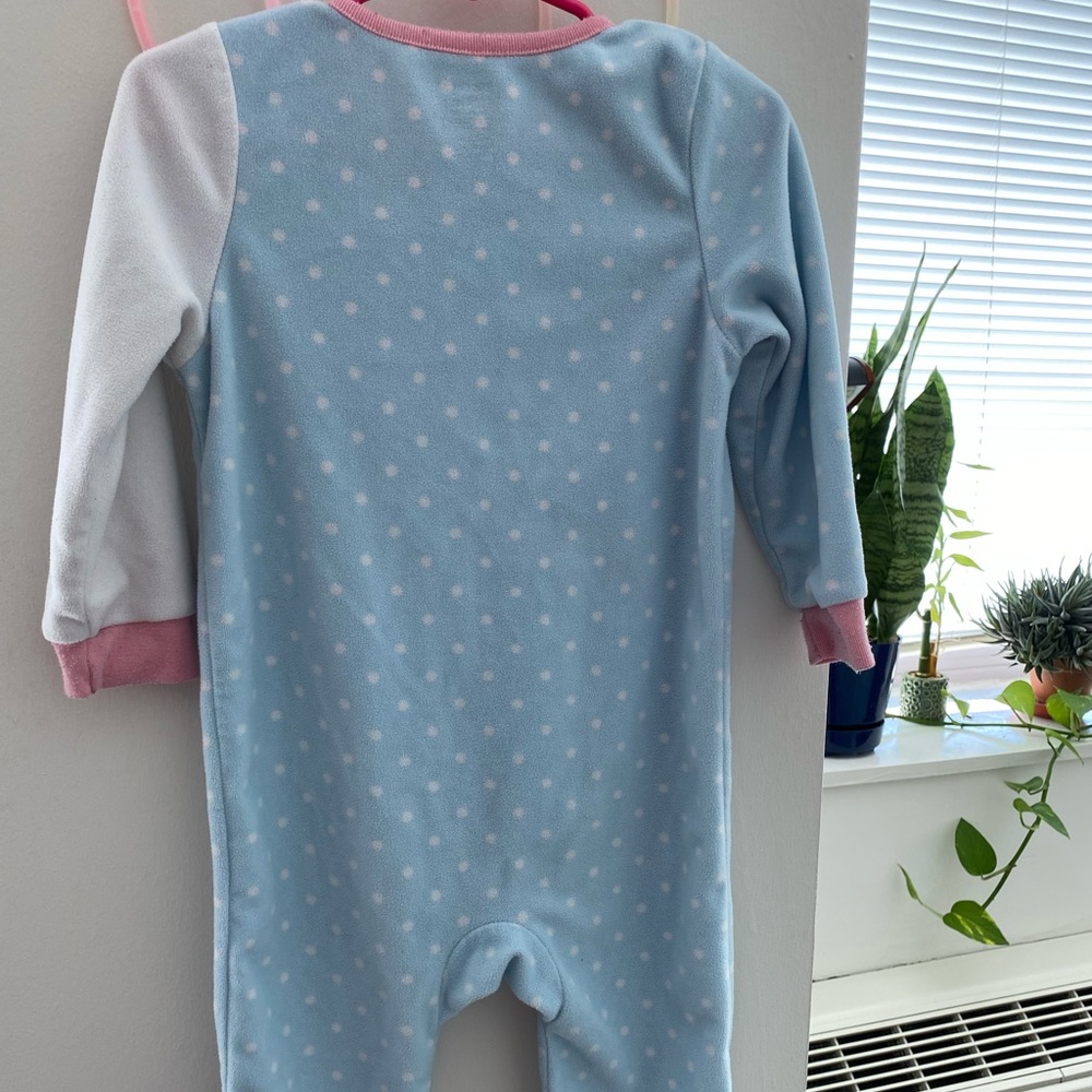 Girls sleepwear